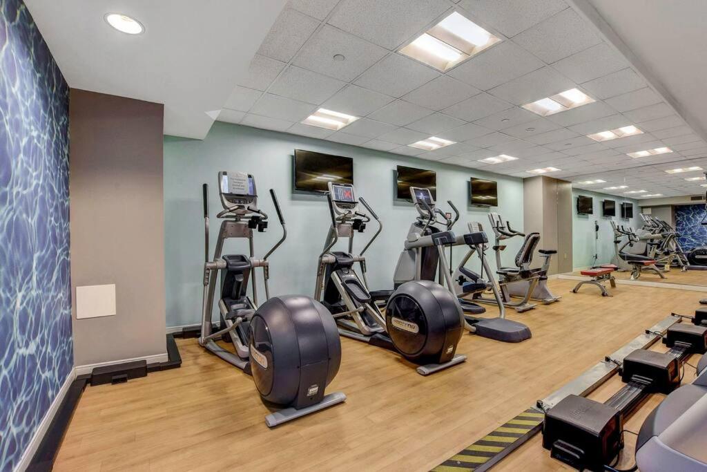 Ultimate Las Vegas Getaway One Bedroom Suite With Balcony, Kitchen, Gym, Pool & Free Parking Exterior foto